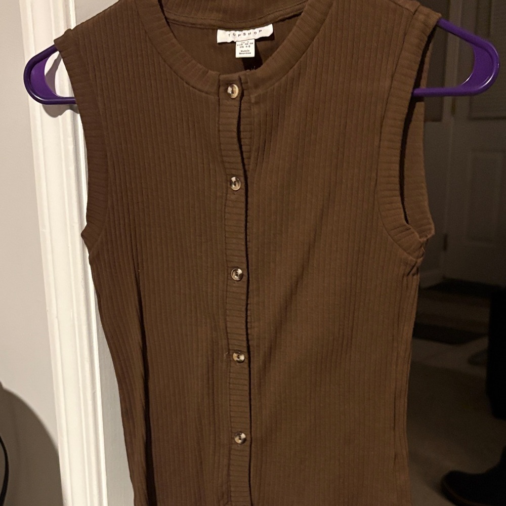 Top shop button up tank